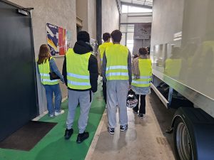 2025 11 Visite TROUILLET 3 Semaine de l’Industrie : les jeunes de la Mission Locale Est Var en visite chez TROUILLET