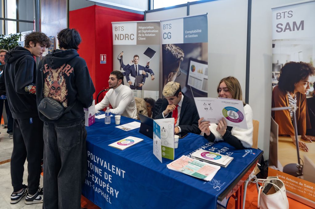 2025.11.18 Forum du lyceen 17 Forum du Lycéen et de l’Étudiant : un rendez-vous incontournable pour l’avenir de nos jeunes !
