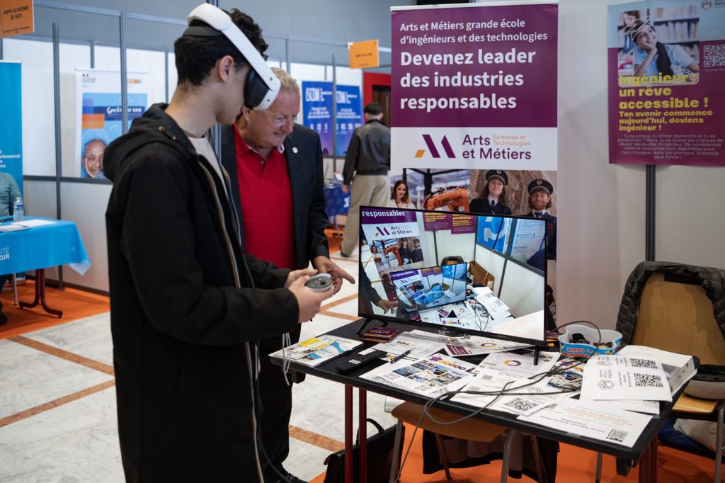 2025.11.18 Forum du lyceen 19 Forum du Lycéen et de l’Étudiant : un rendez-vous incontournable pour l’avenir de nos jeunes !