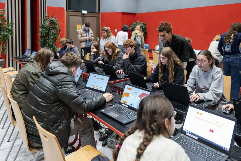 2025.12.04 Nuit de lorientation 6 La Nuit de l'Orientation : retour en images 2025.12.04 Nuit de lorientation 6 La Nuit de l'Orientation : retour en images